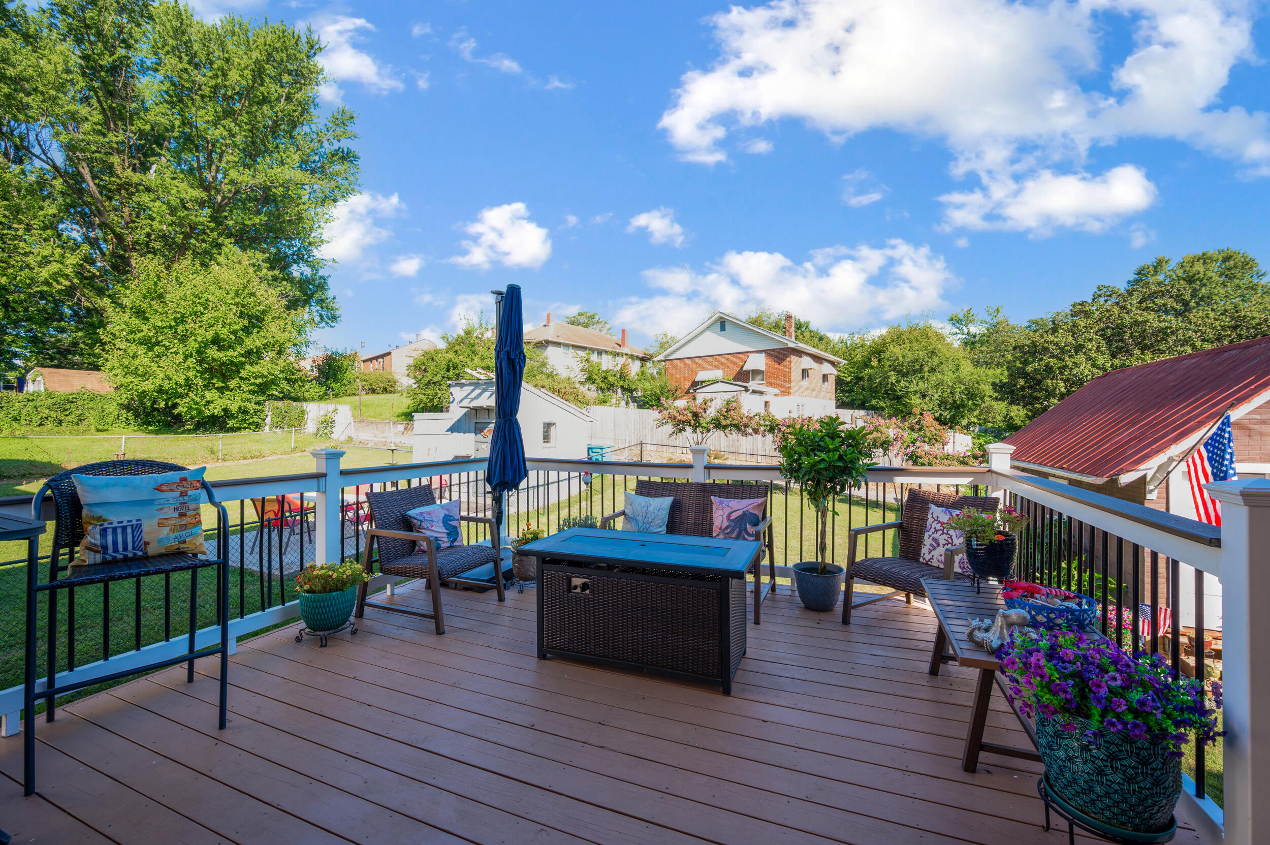 1710 Kenwood BLVD SE