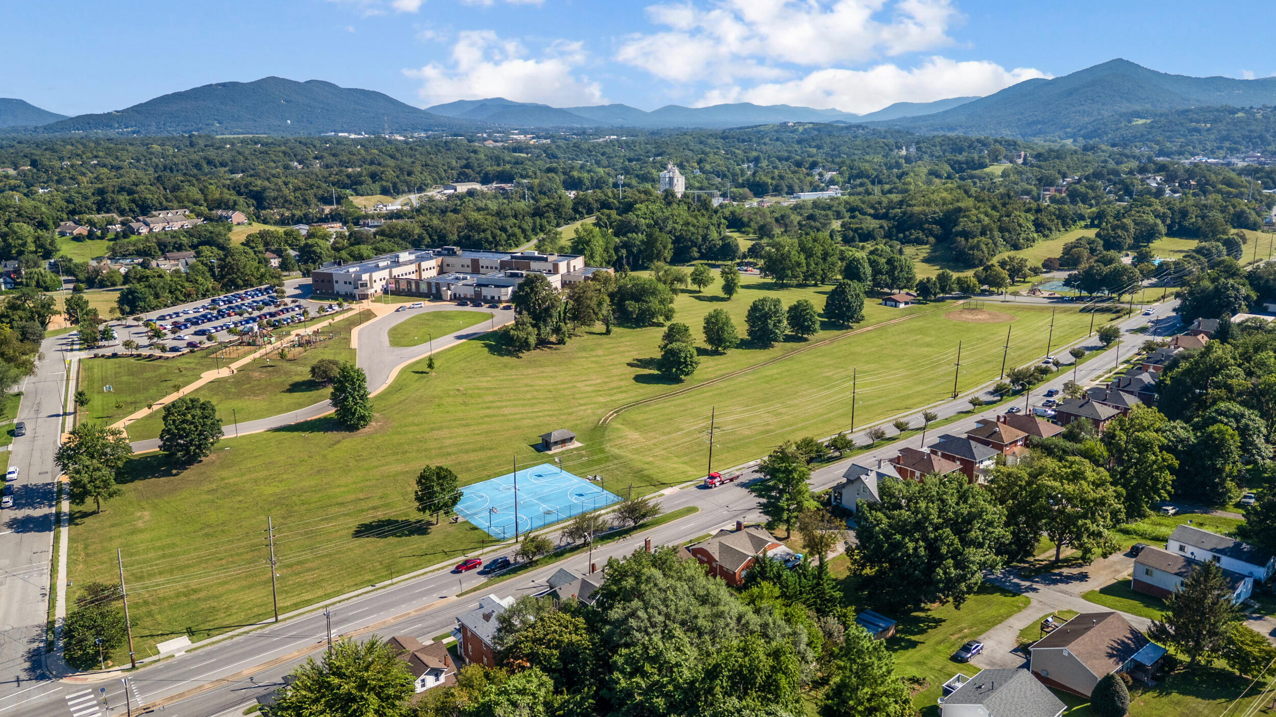 1710 Kenwood BLVD SE