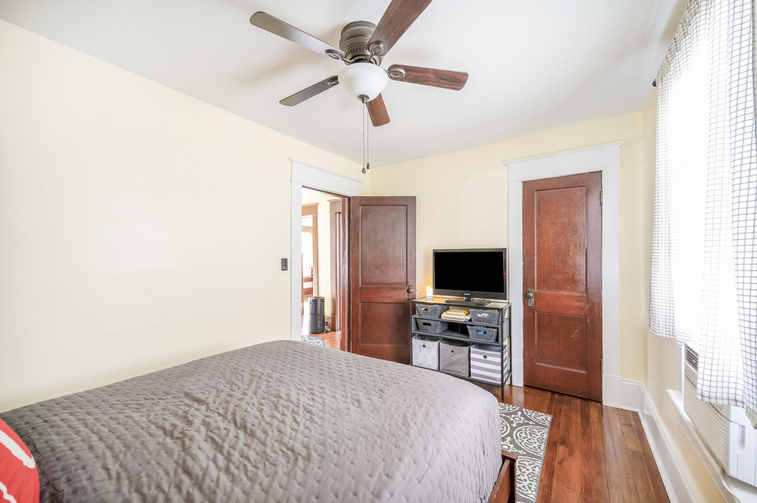 1710 Kenwood BLVD SE