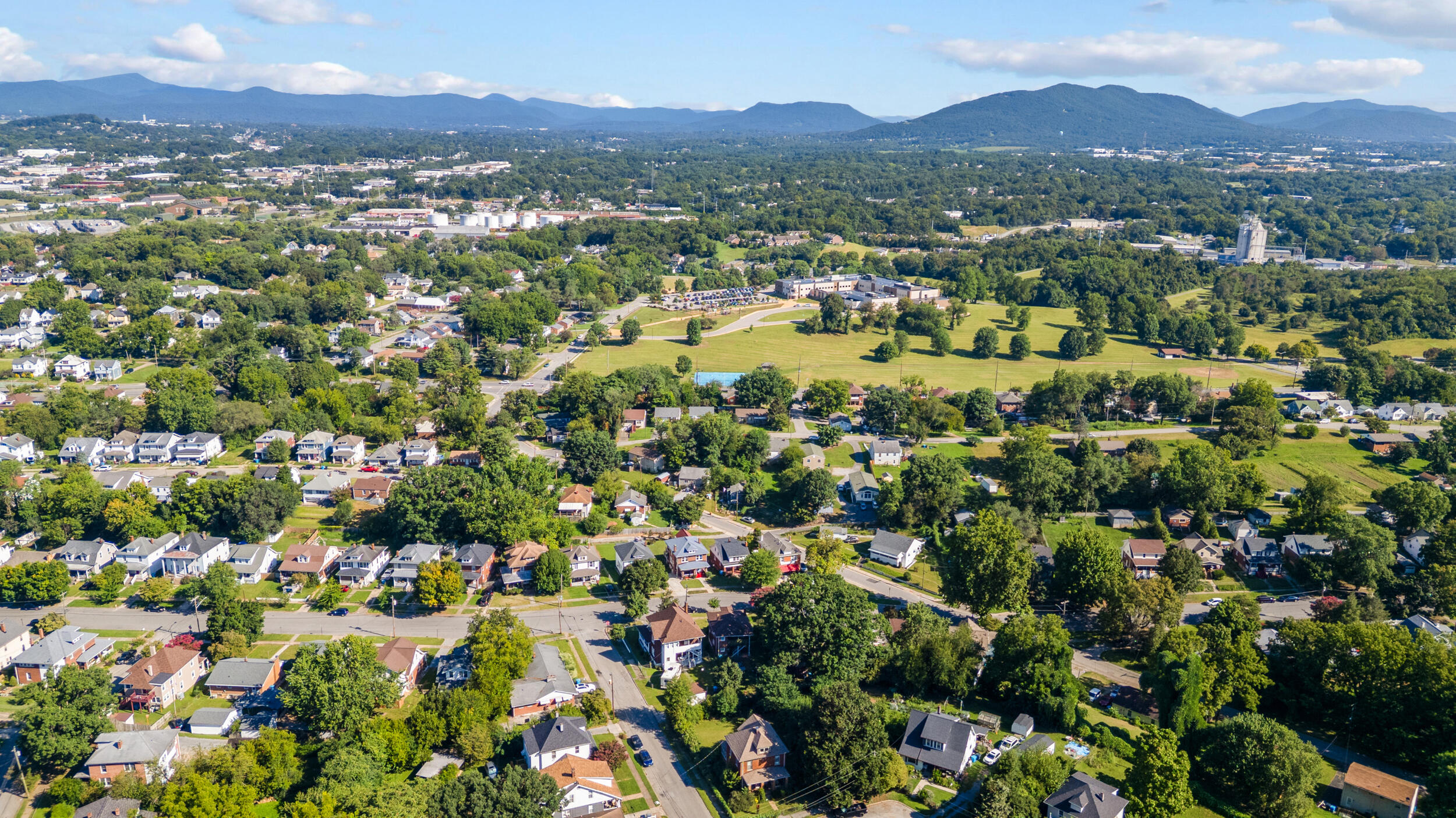 1710 Kenwood BLVD SE