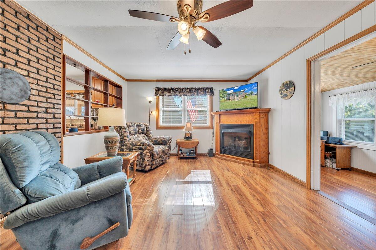 1434 Prease RD