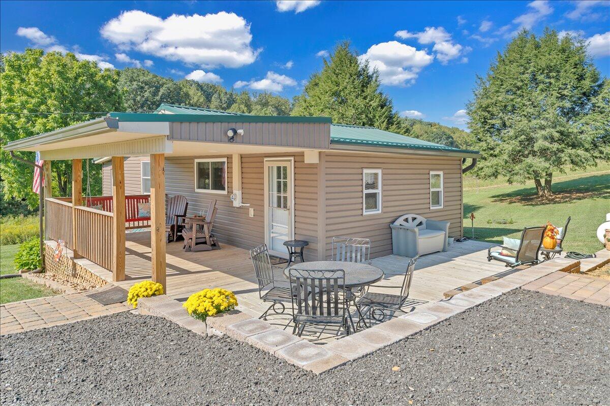 1434 Prease RD