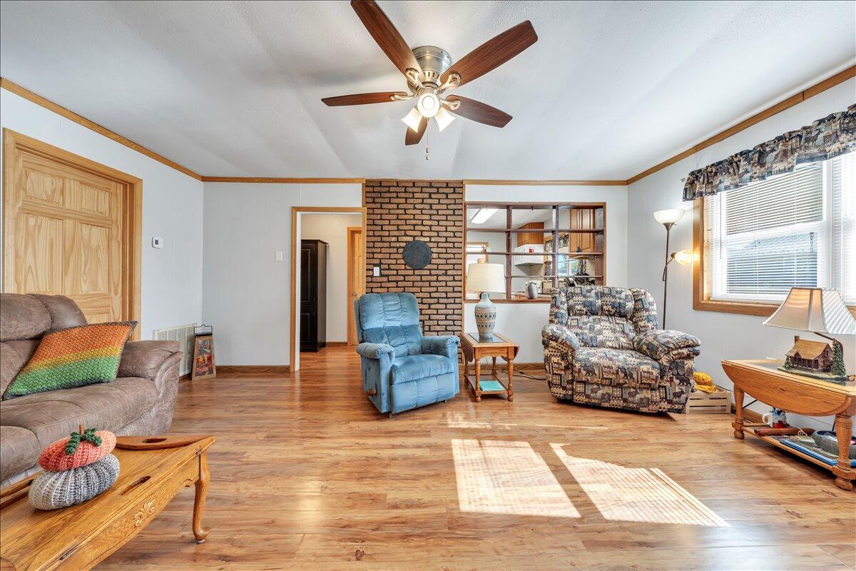 1434 Prease RD