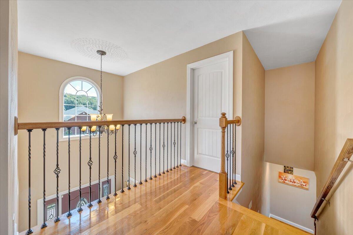 31 Fairway CT