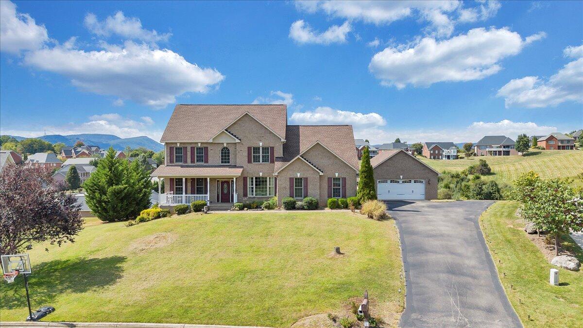 31 Fairway CT