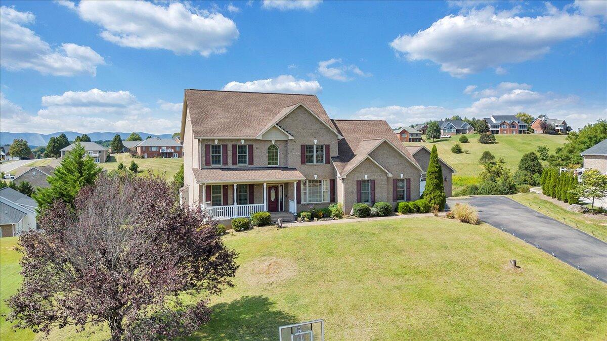 31 Fairway CT