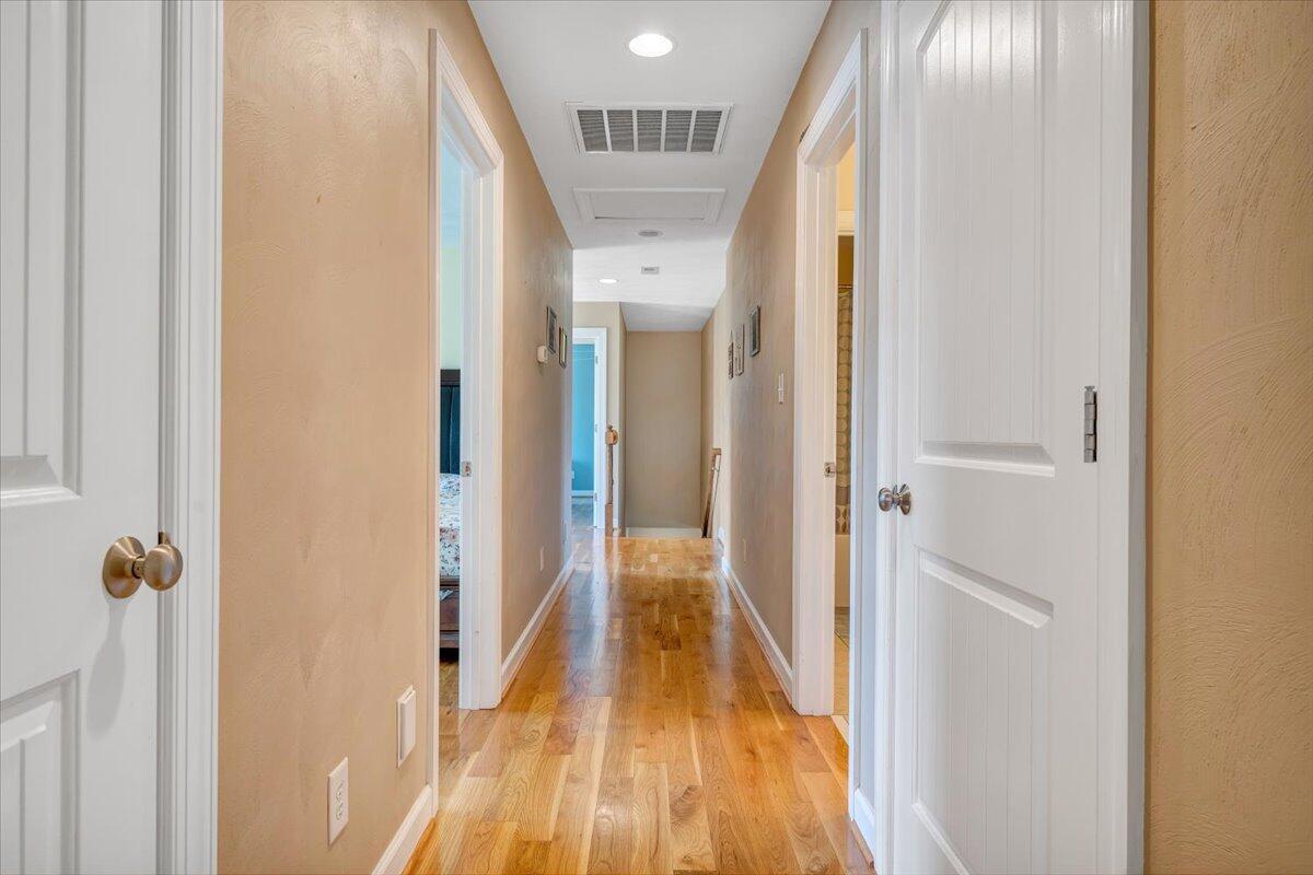 31 Fairway CT