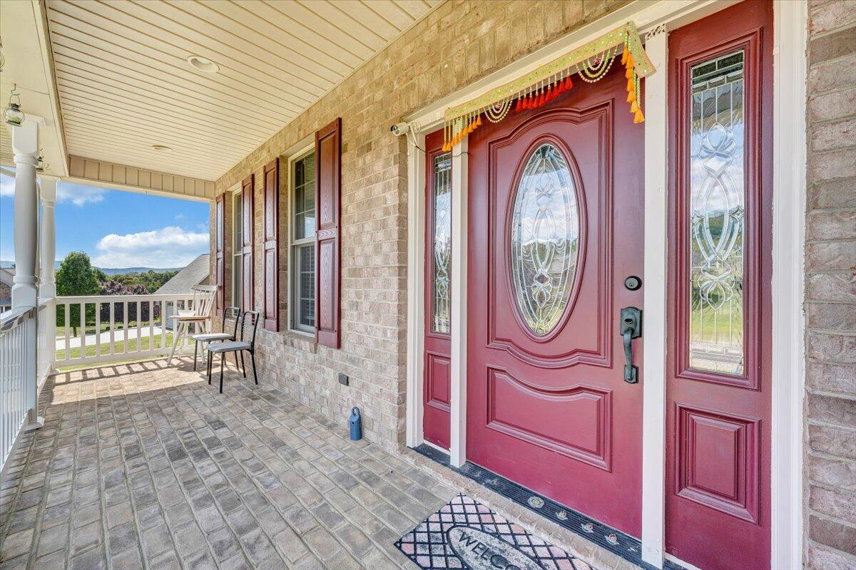 31 Fairway CT