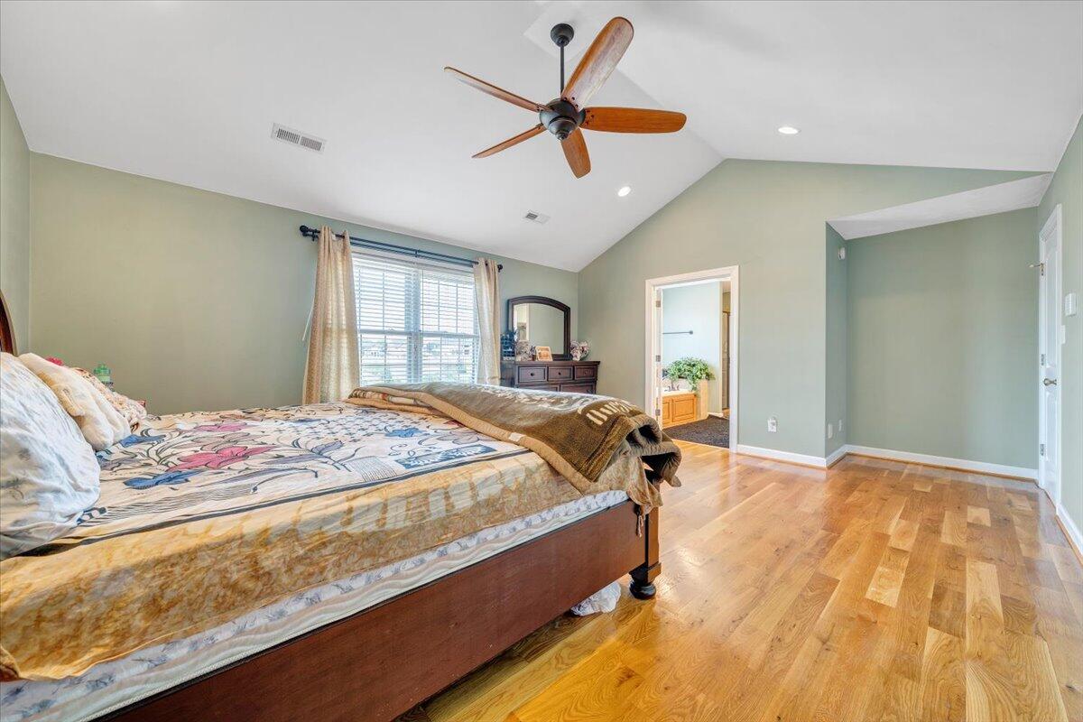 31 Fairway CT