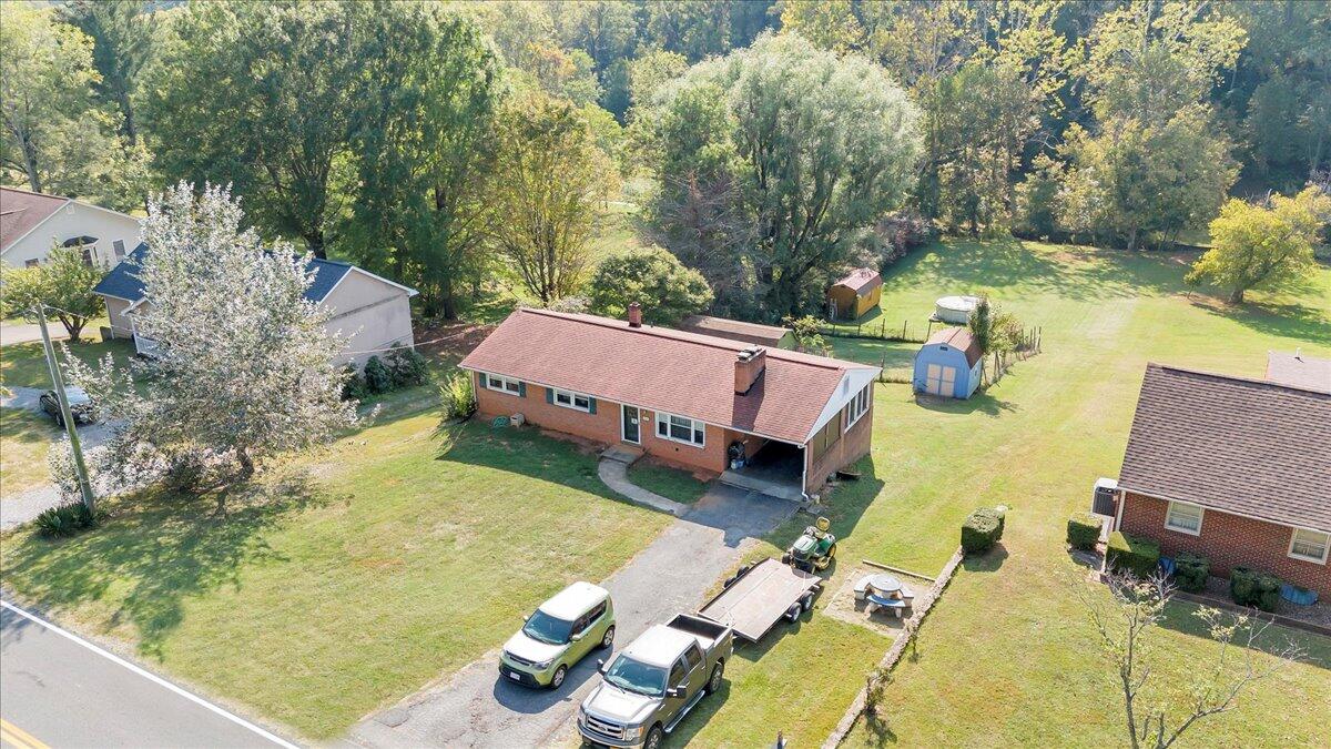 1047 Laymantown RD