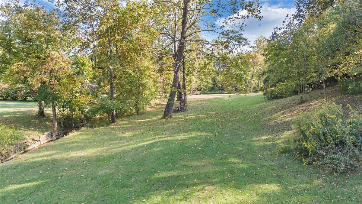 1047 Laymantown RD