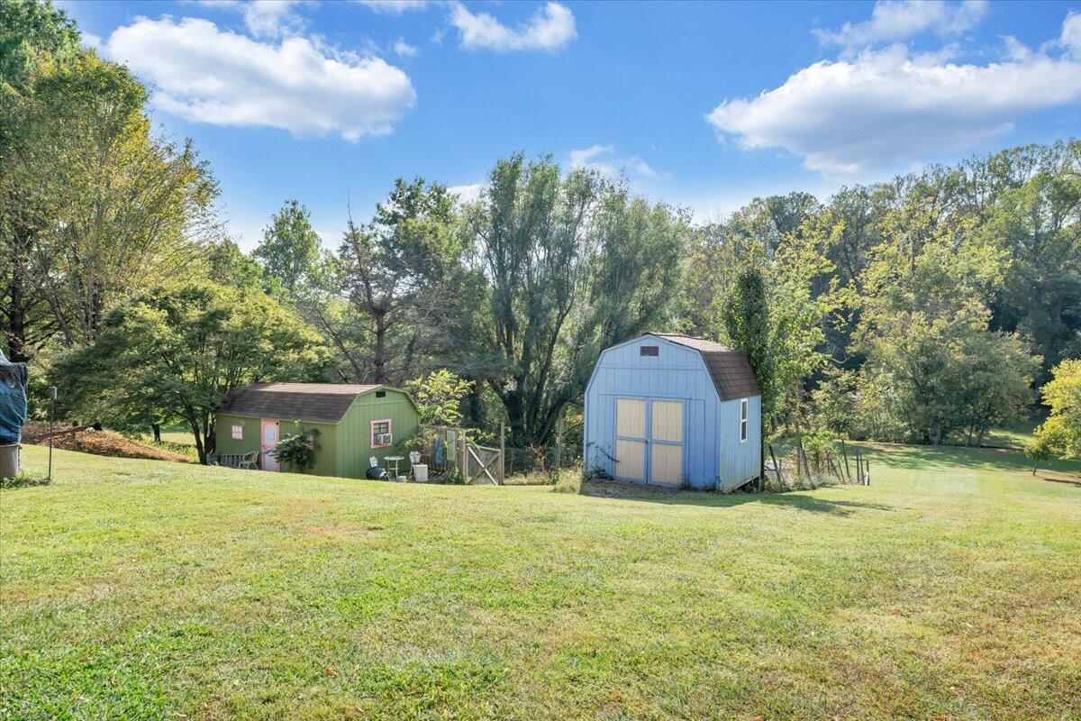 1047 Laymantown RD