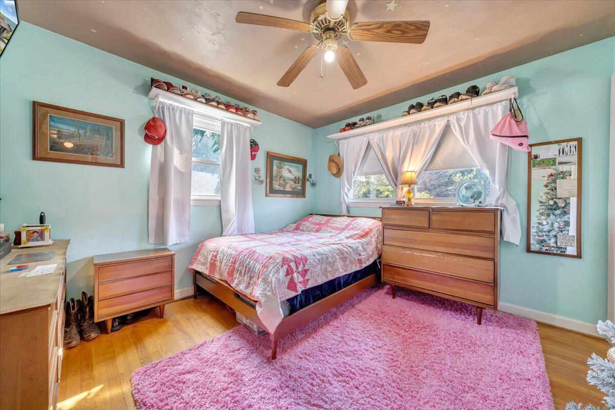 1047 Laymantown RD