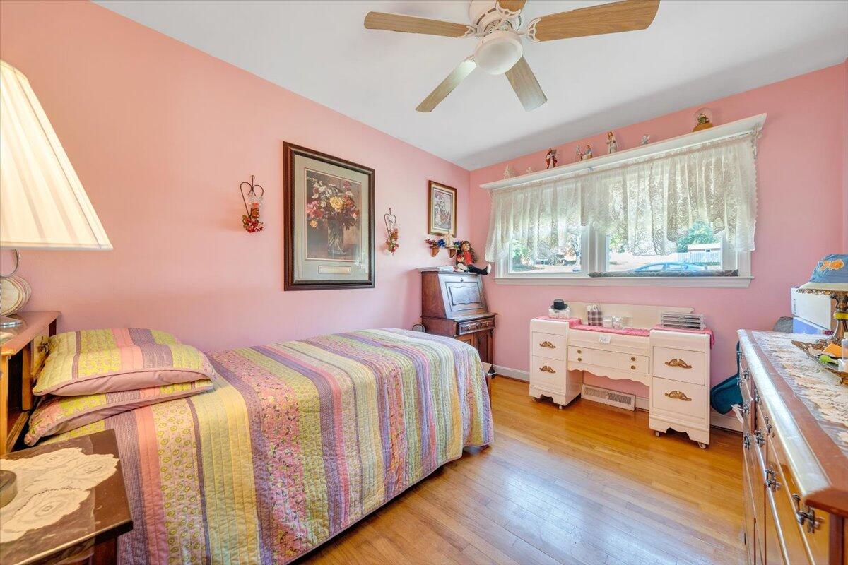 1047 Laymantown RD