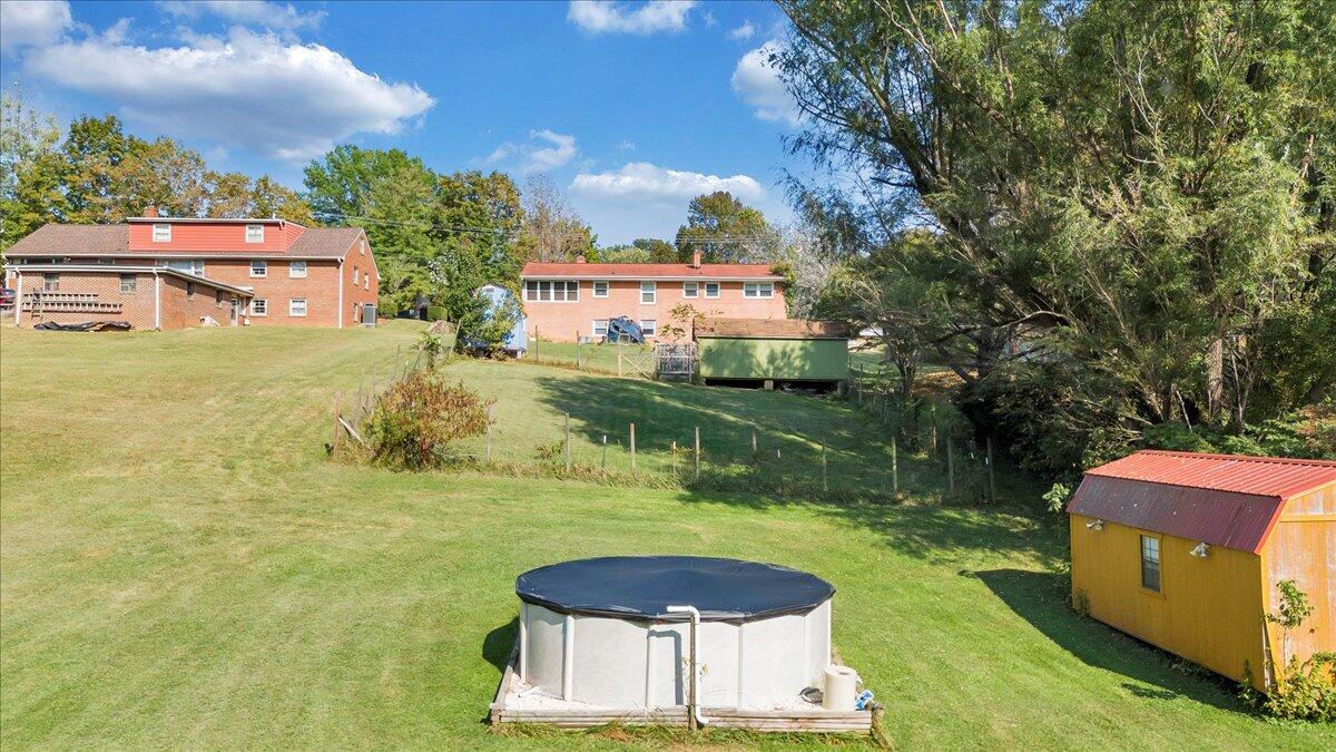1047 Laymantown RD