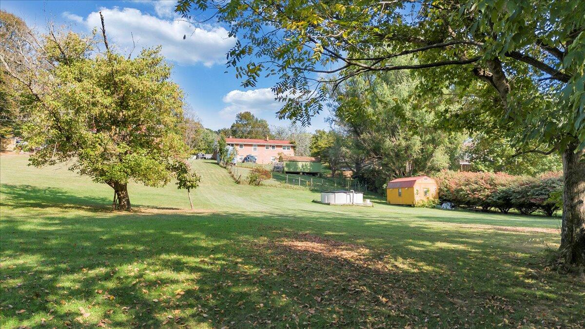 1047 Laymantown RD