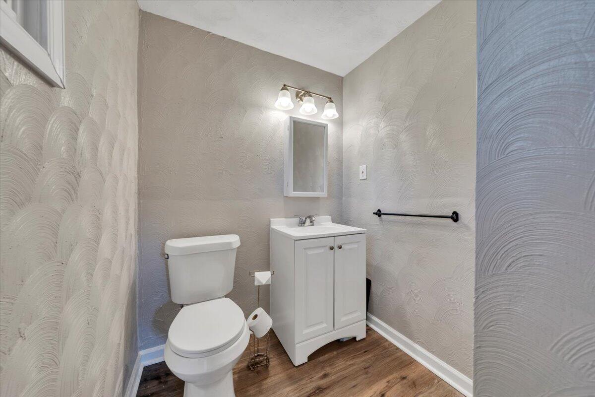 2633 Springhill DR NW