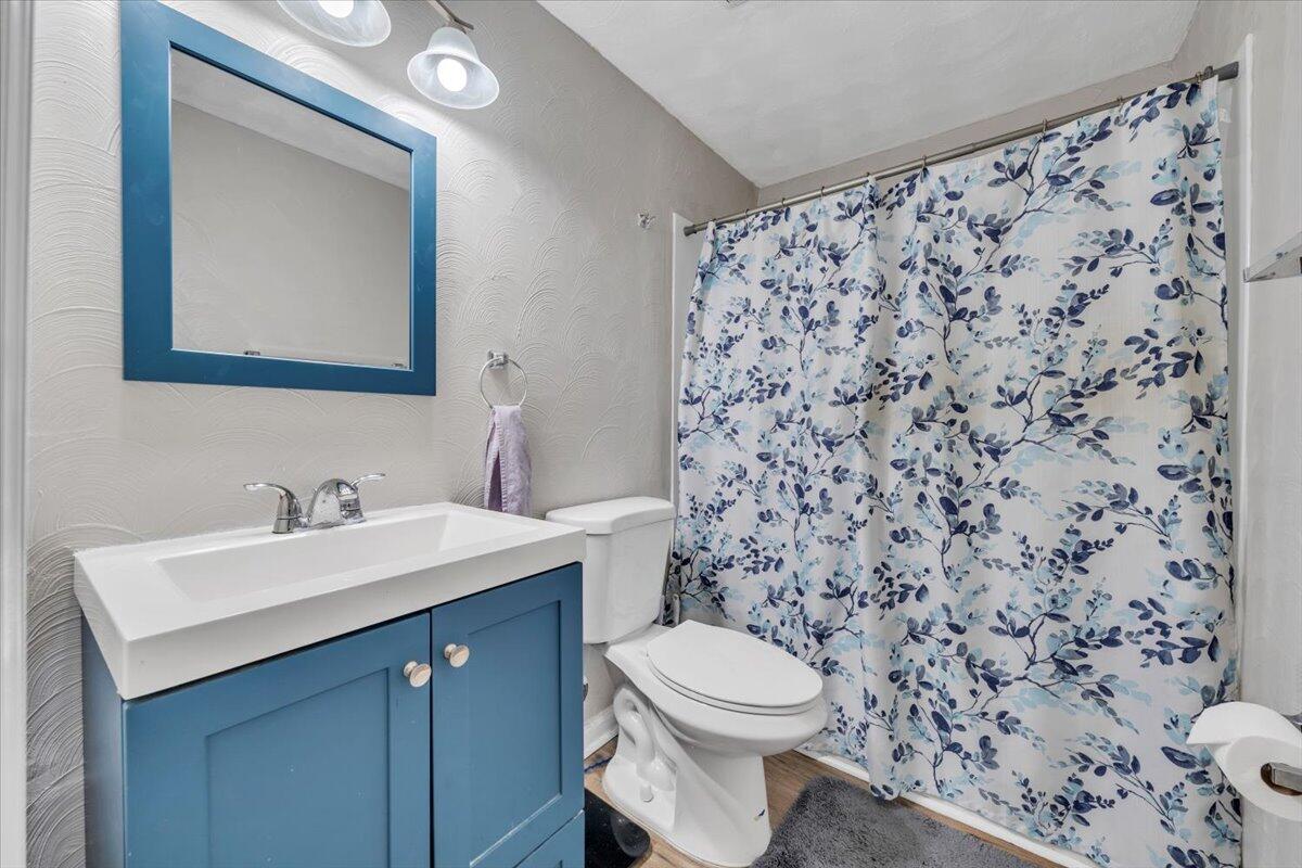 2633 Springhill DR NW