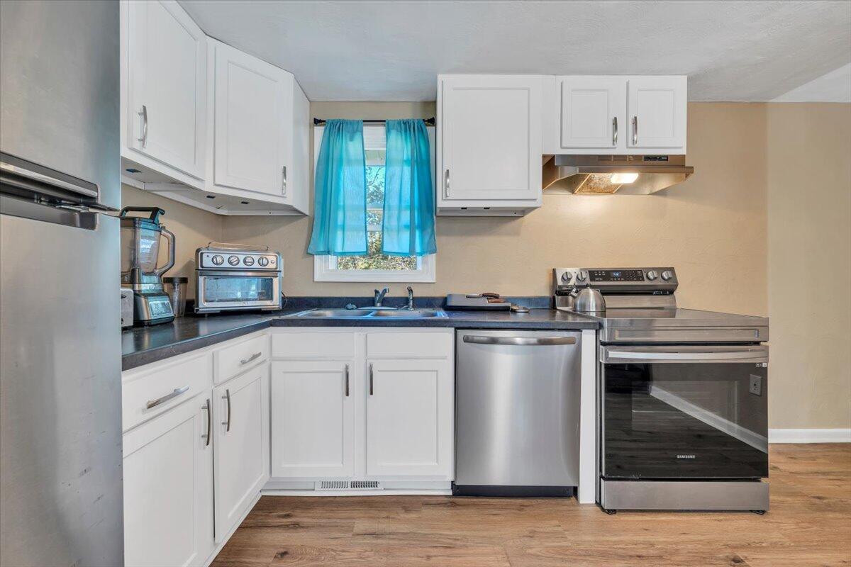 2633 Springhill DR NW