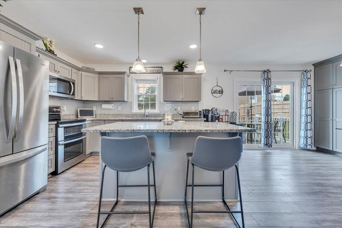 4018 Hazelridge RD NW