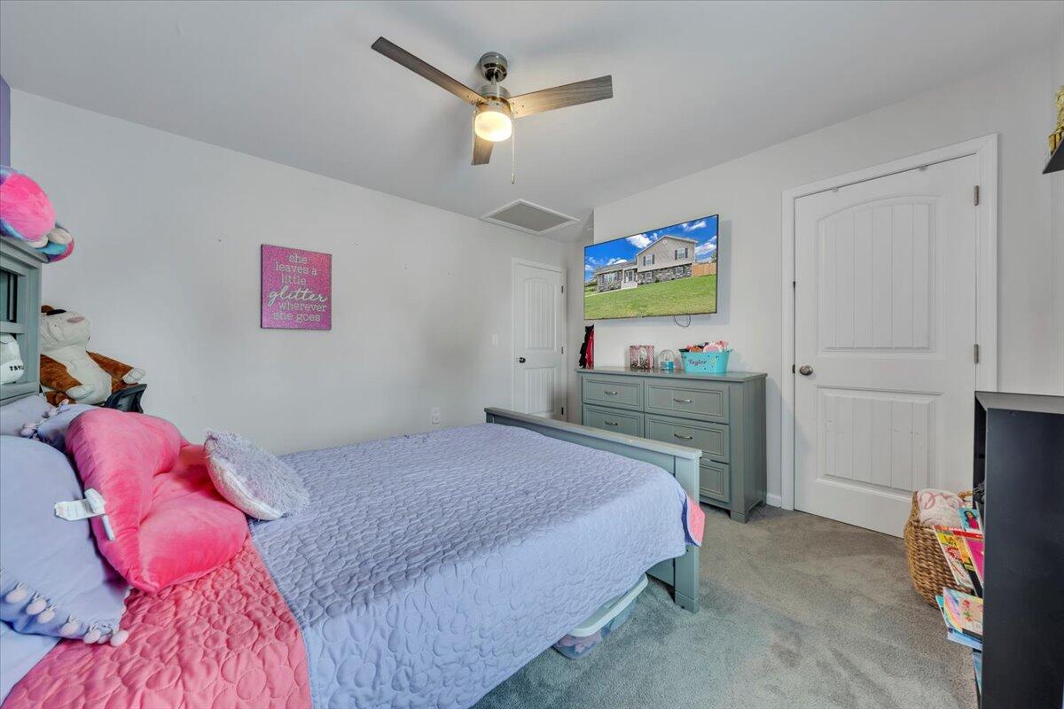 4018 Hazelridge RD NW