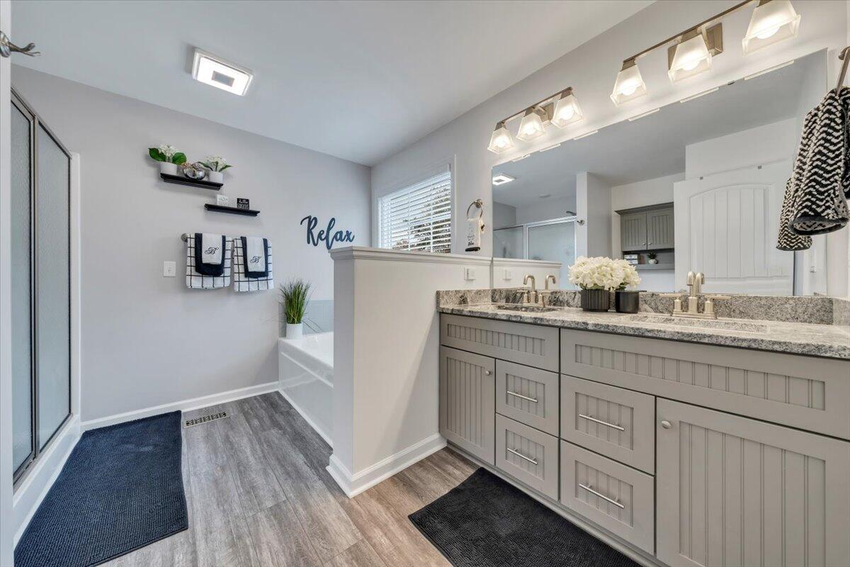 4018 Hazelridge RD NW