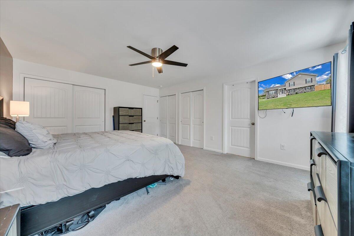 4018 Hazelridge RD NW