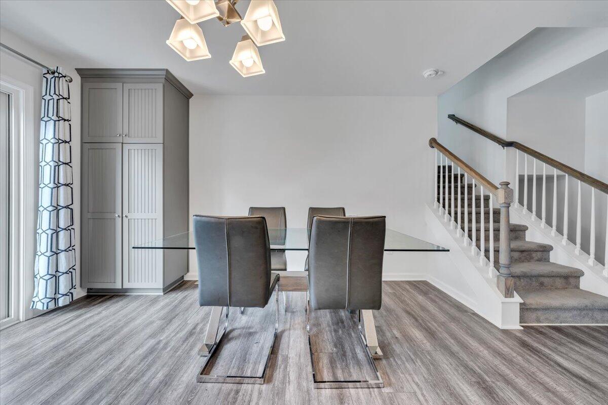 4018 Hazelridge RD NW