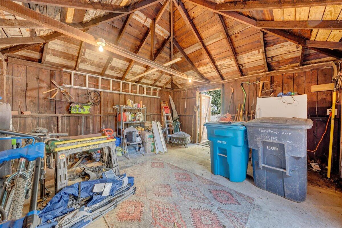 1515 Westover AVE SW