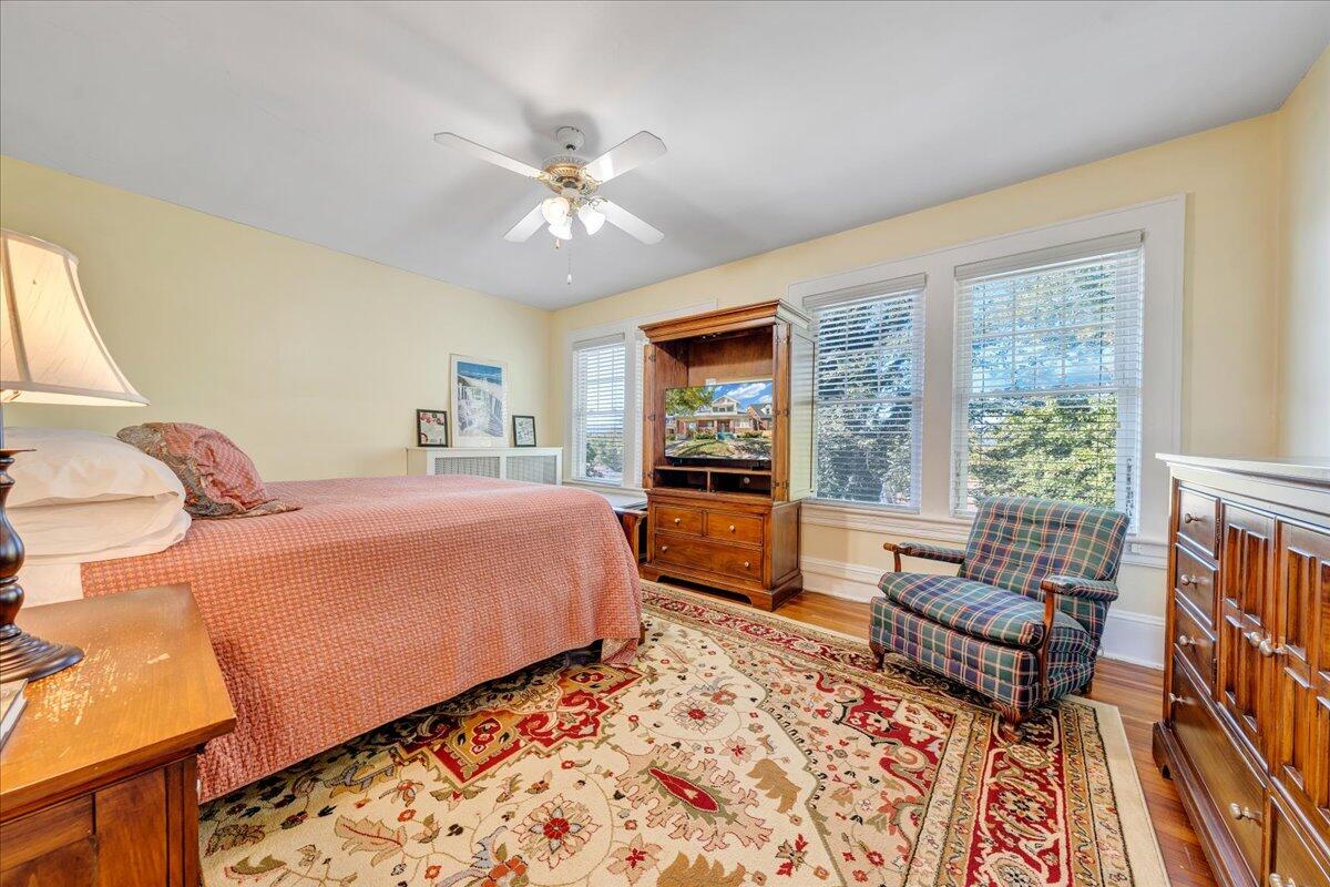 1515 Westover AVE SW