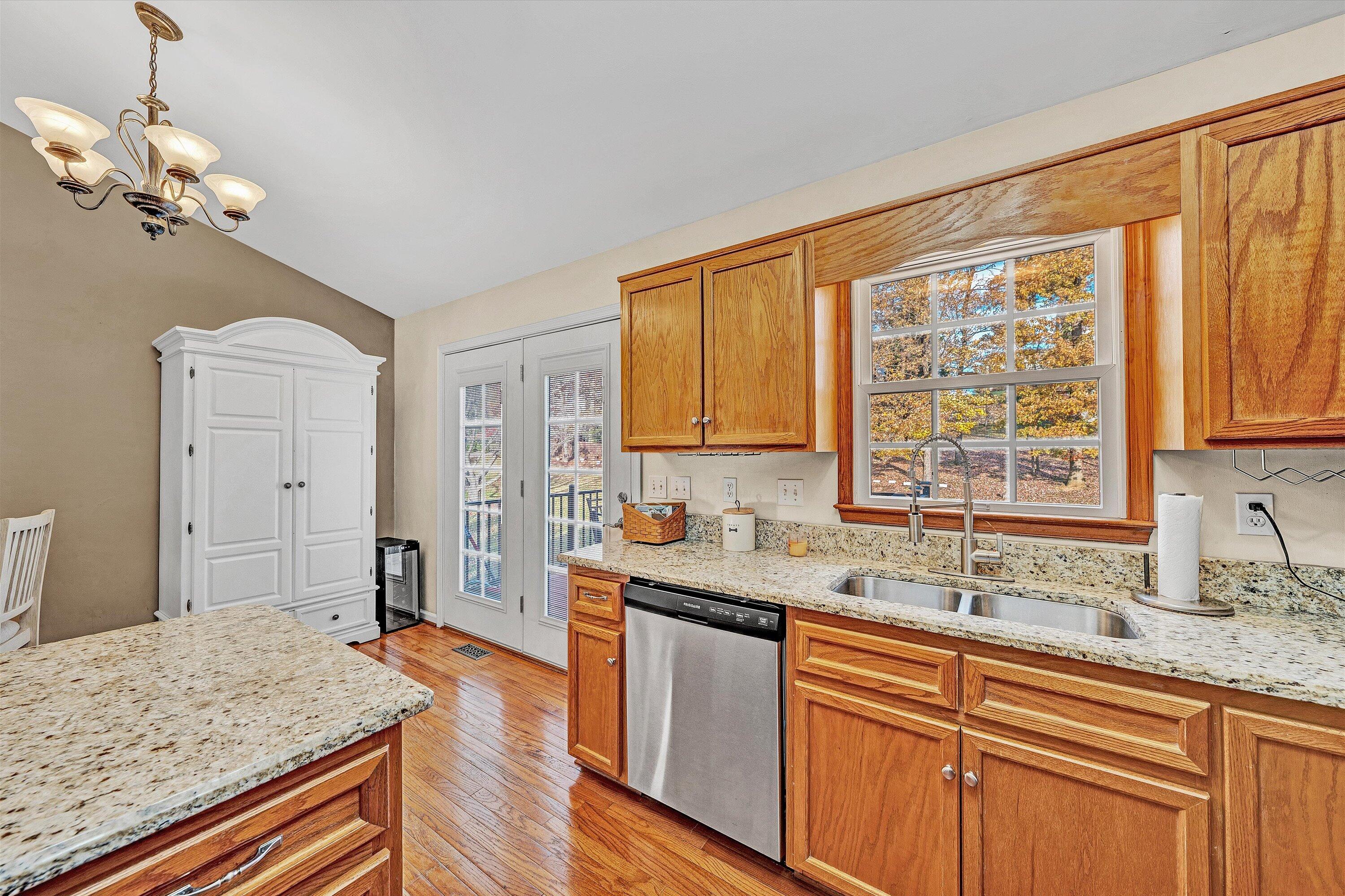 826 Coyner Springs RD