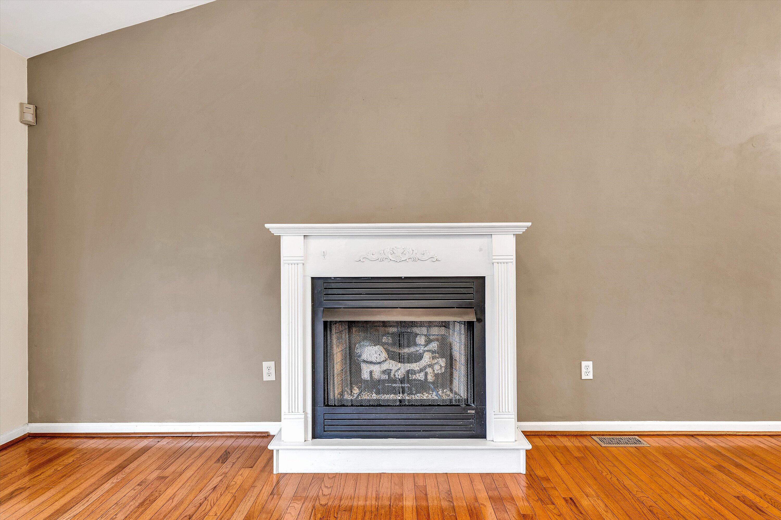 826 Coyner Springs RD