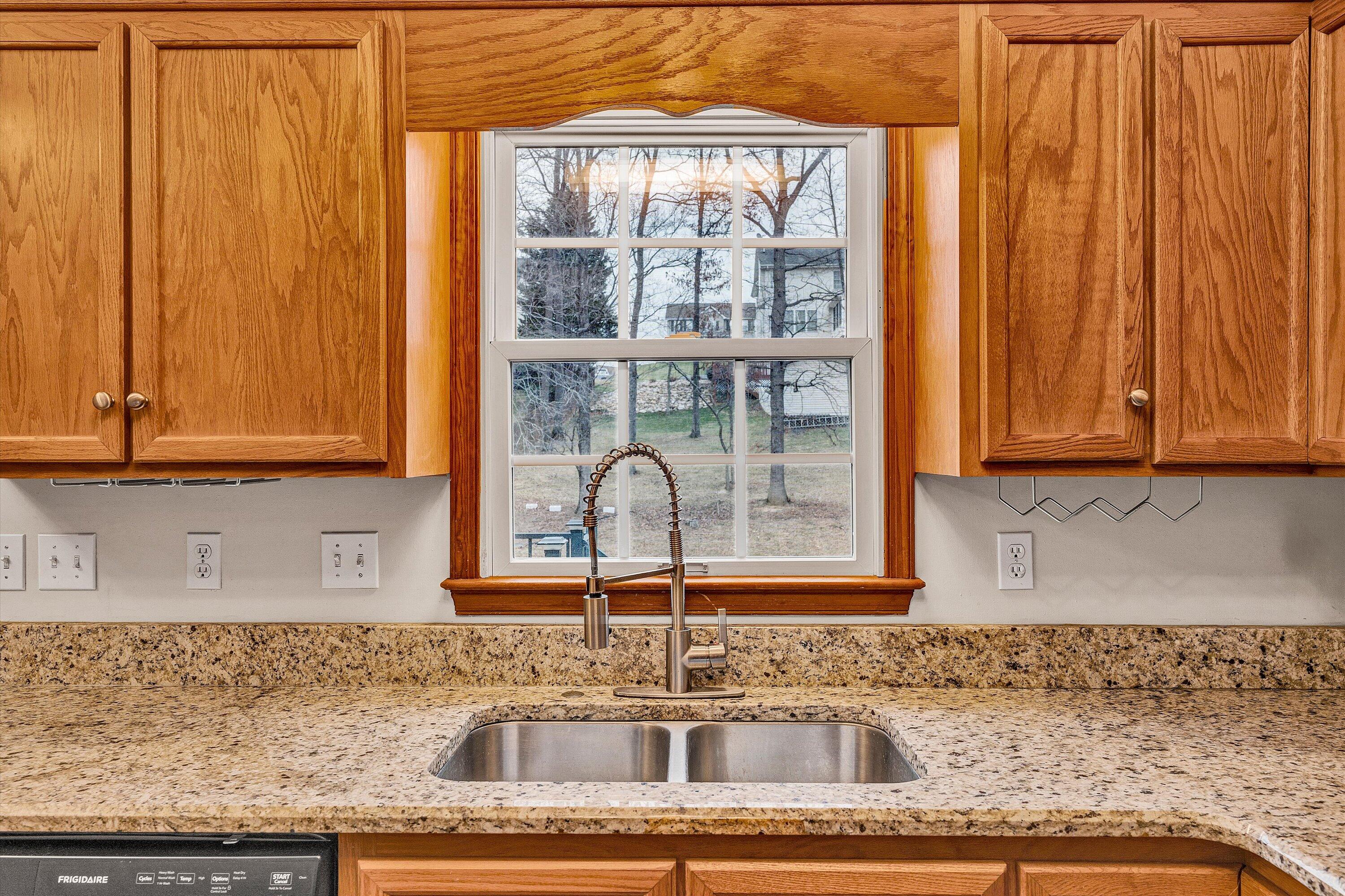 826 Coyner Springs RD