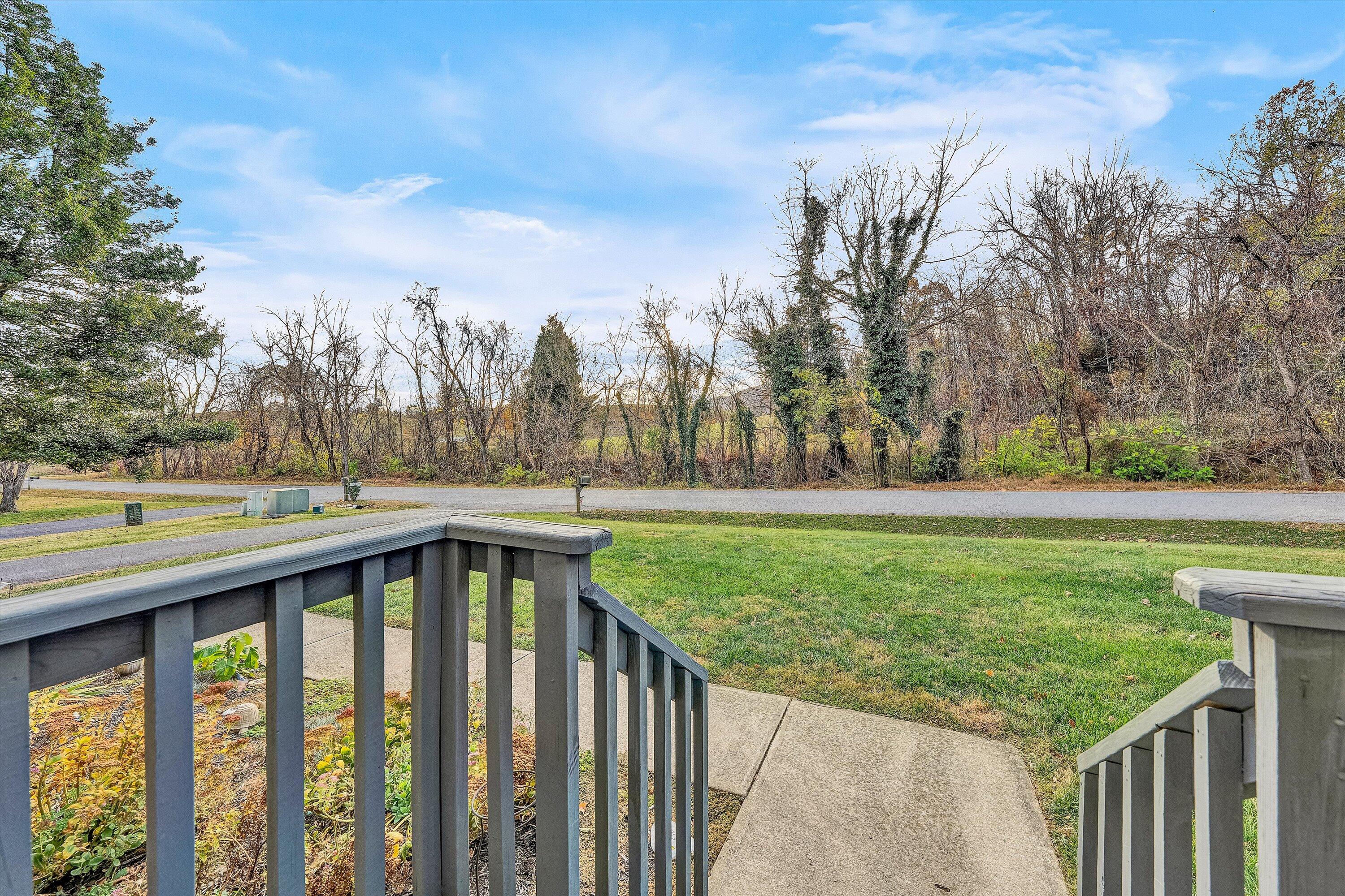 826 Coyner Springs RD