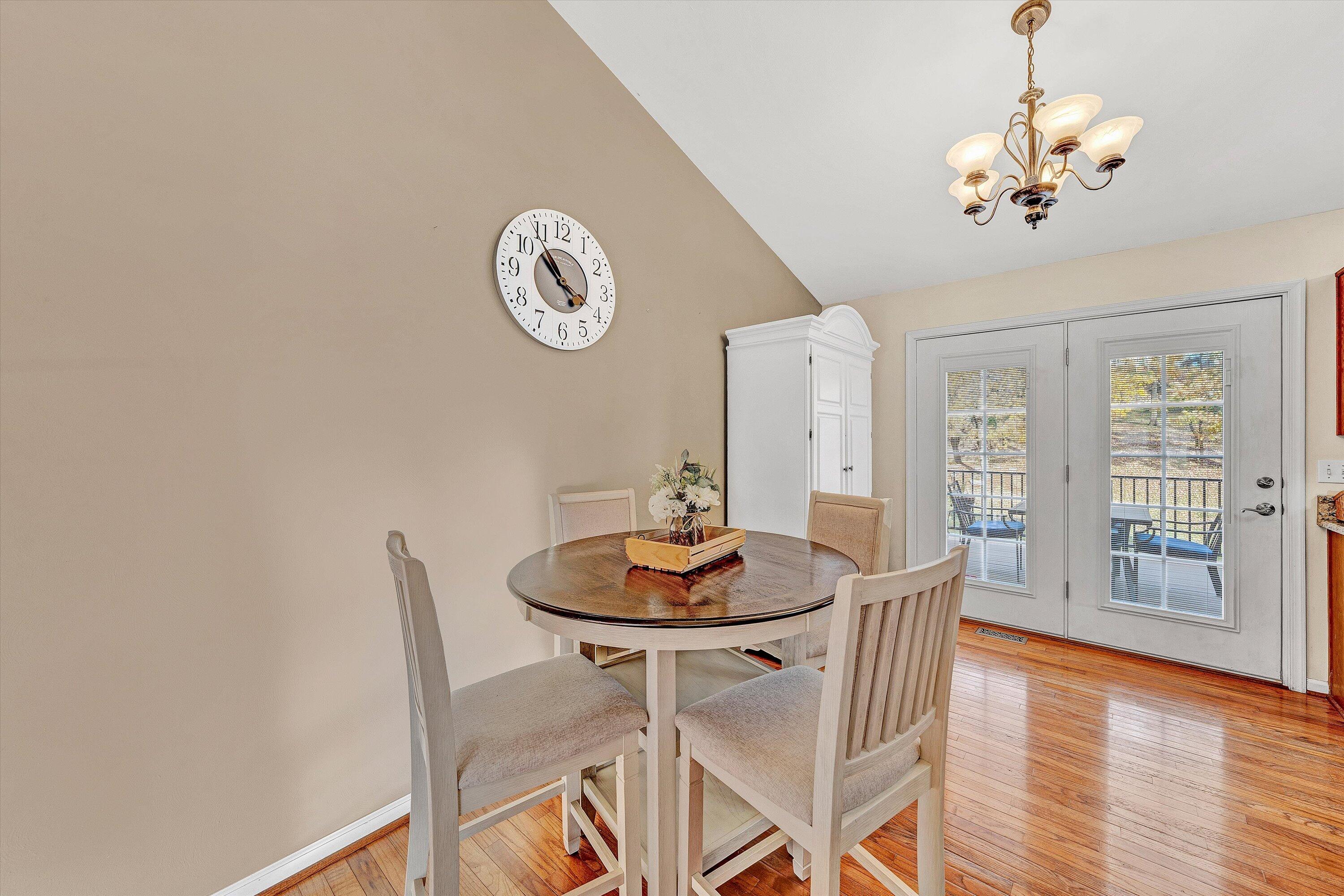 826 Coyner Springs RD