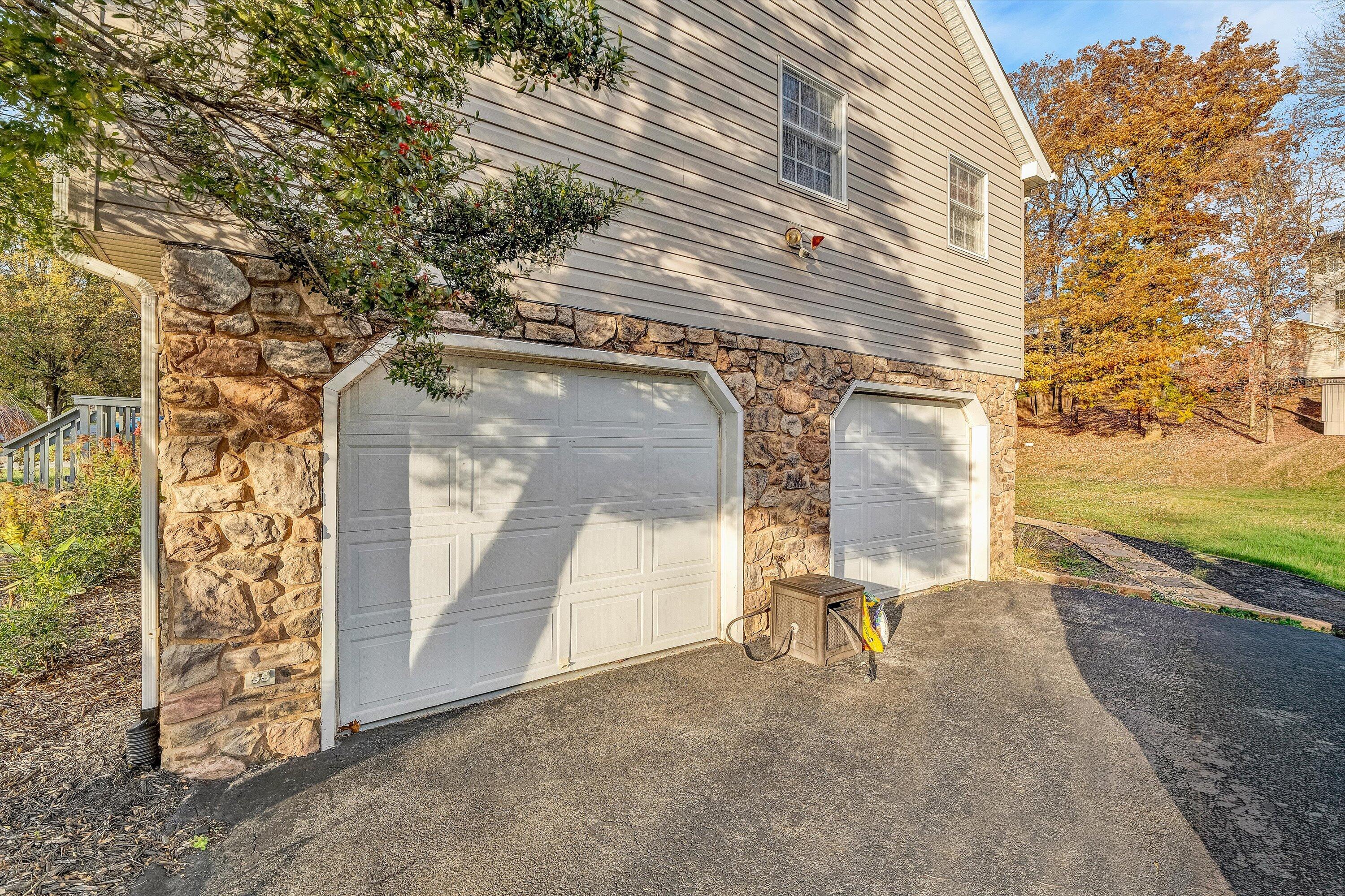 826 Coyner Springs RD