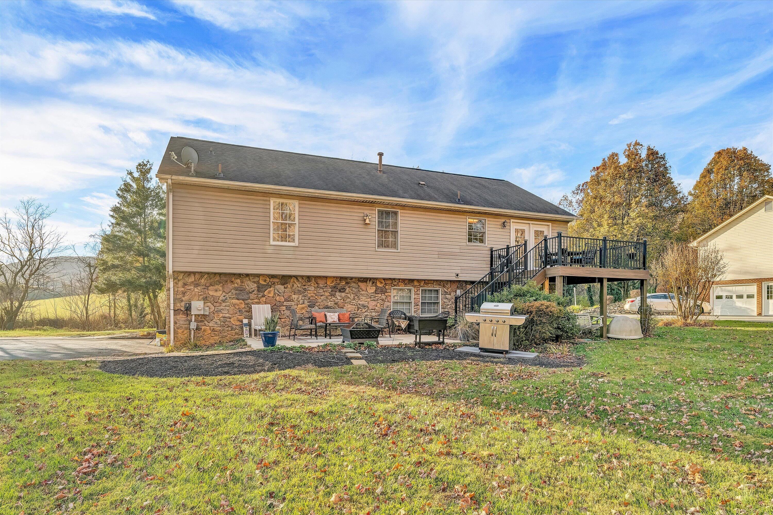 826 Coyner Springs RD