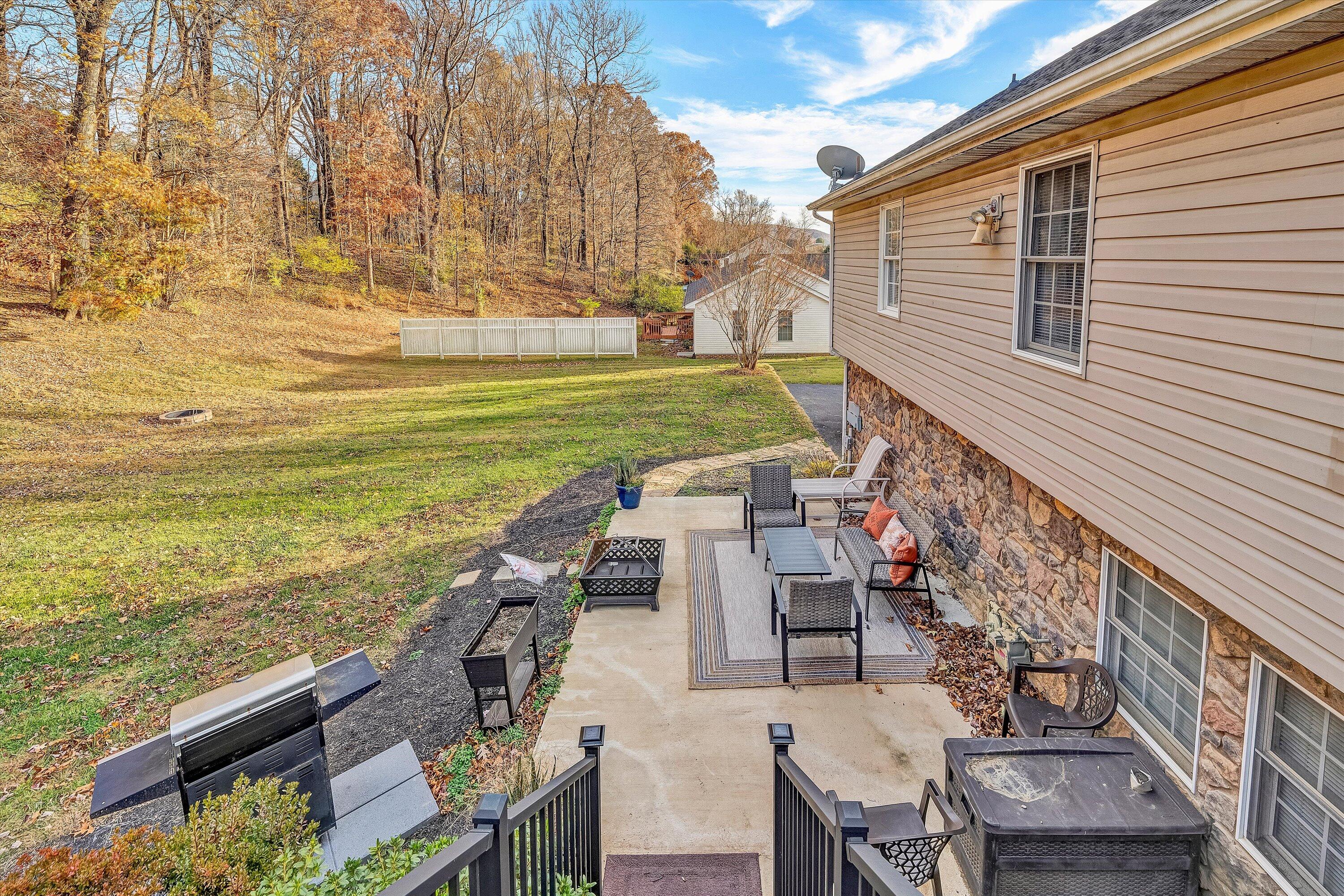 826 Coyner Springs RD