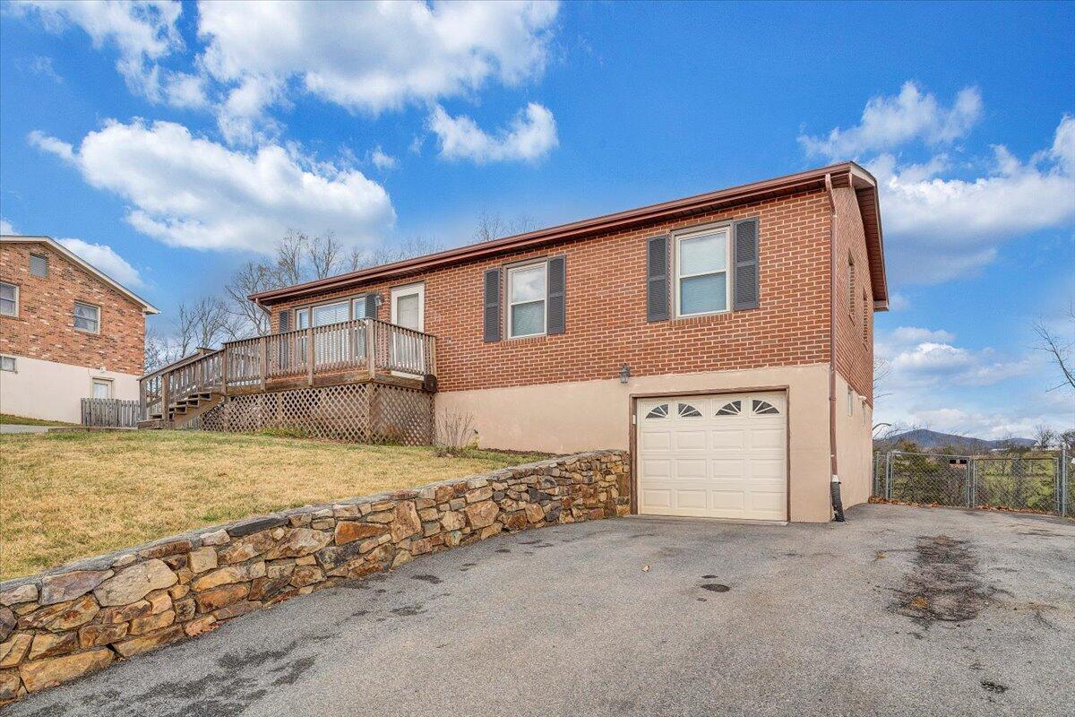 2955 Emissary DR