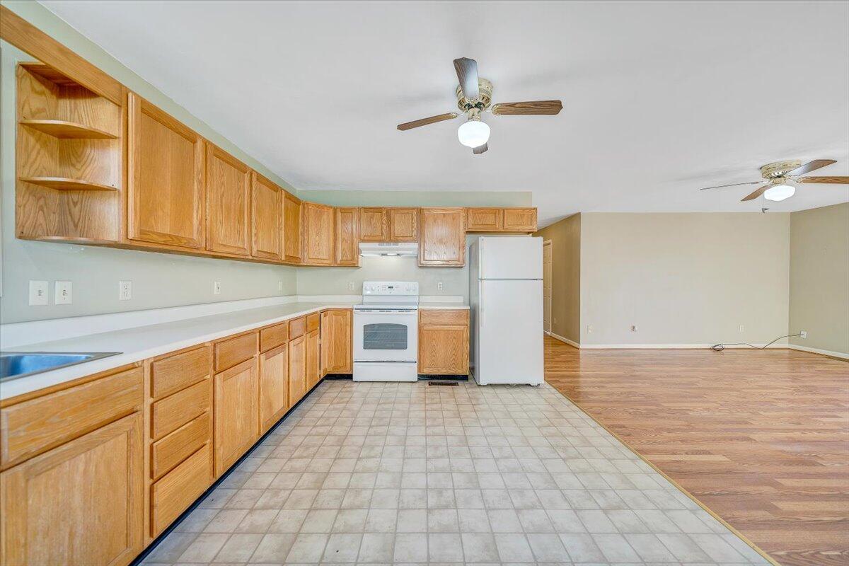 4902 Old Mountain RD NE