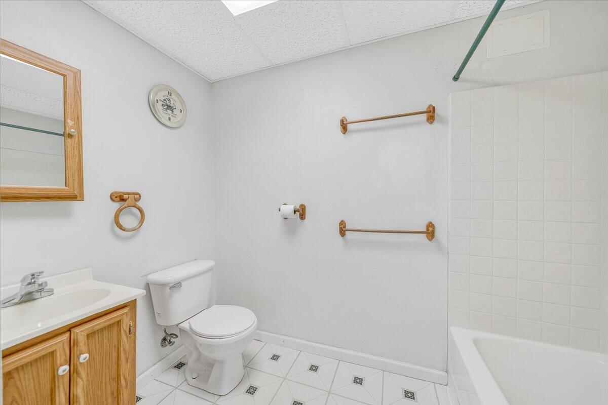 4902 Old Mountain RD NE