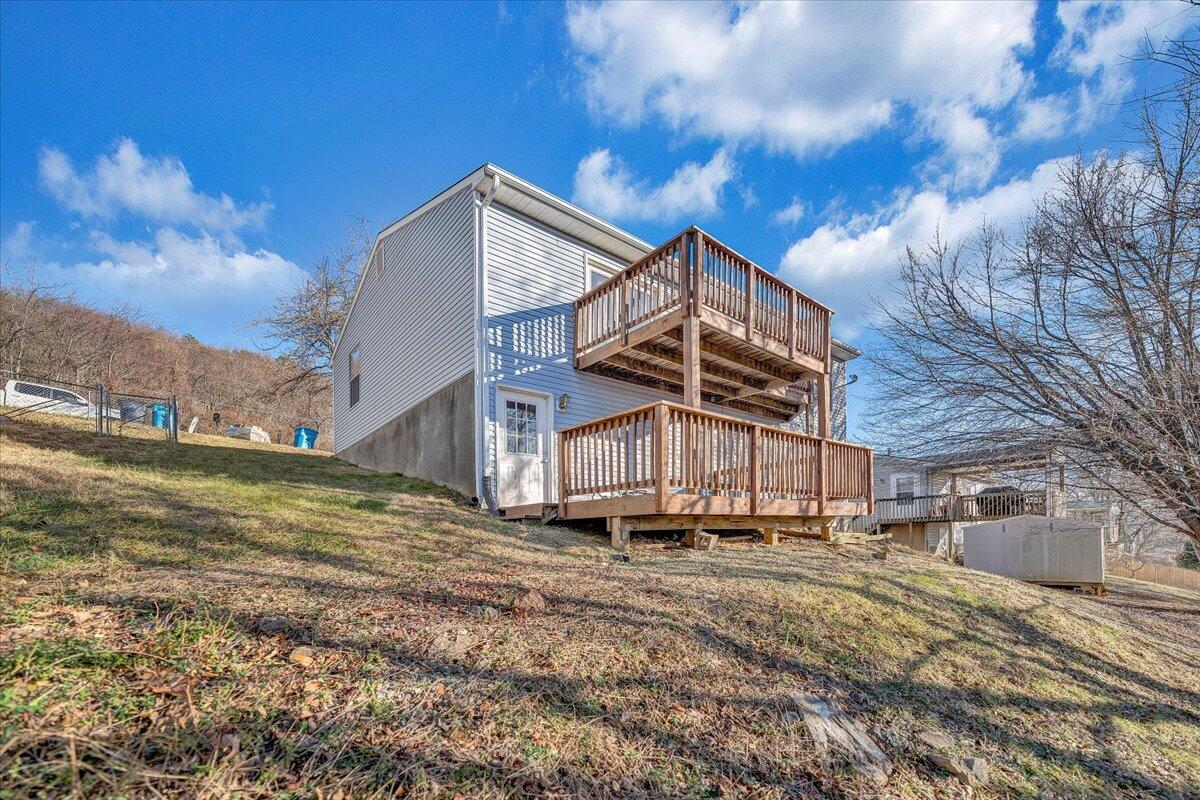 4902 Old Mountain RD NE