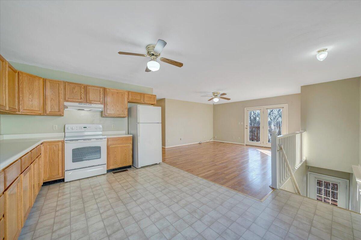 4902 Old Mountain RD NE