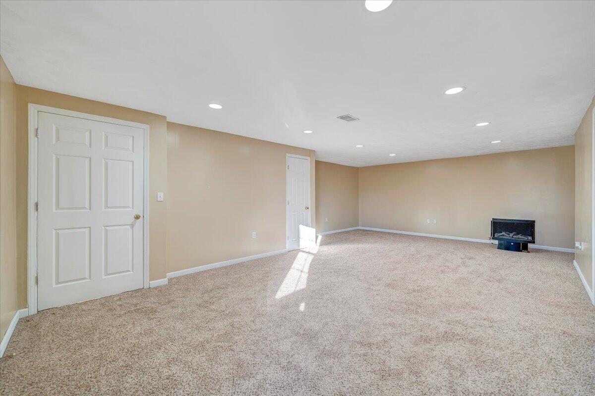 4902 Old Mountain RD NE