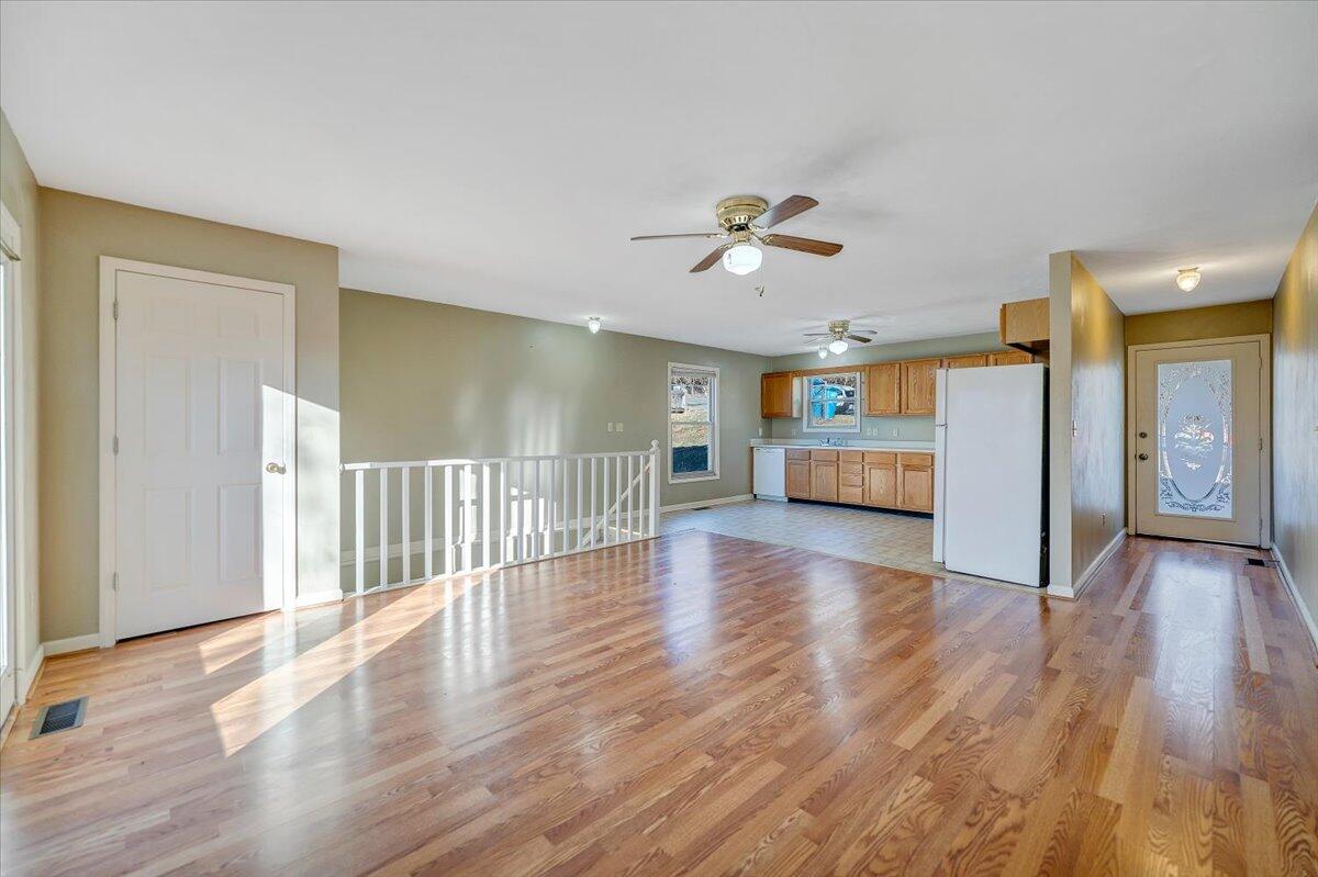 4902 Old Mountain RD NE