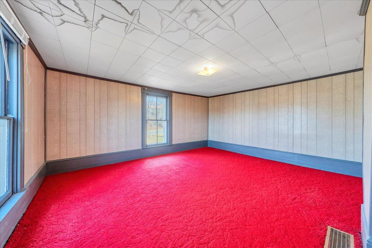 5402 Roanoke RD