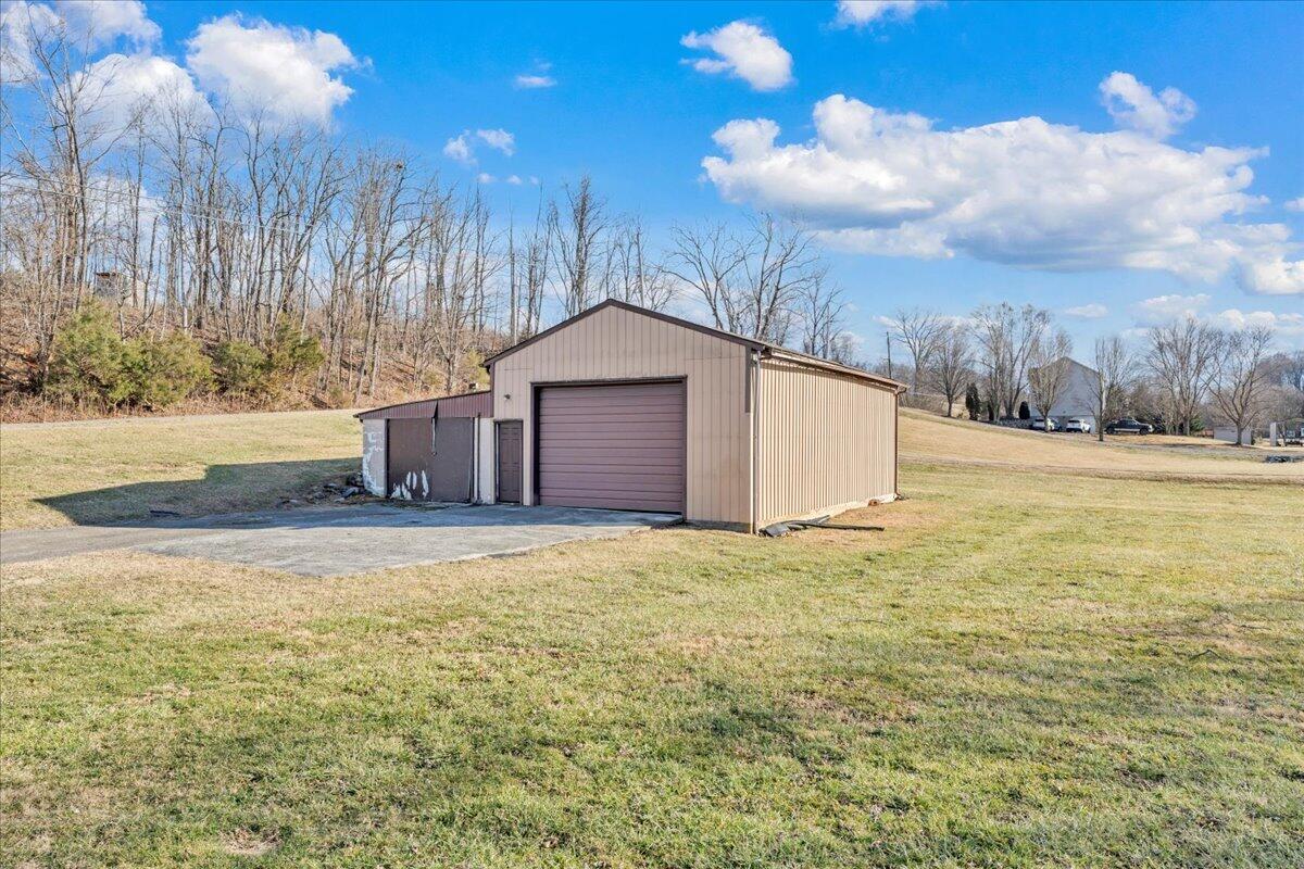 5402 Roanoke RD