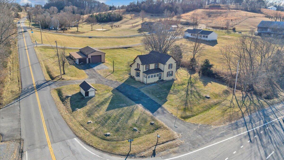 5402 Roanoke RD