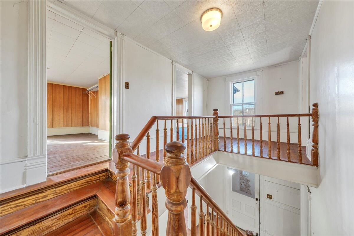 5402 Roanoke RD