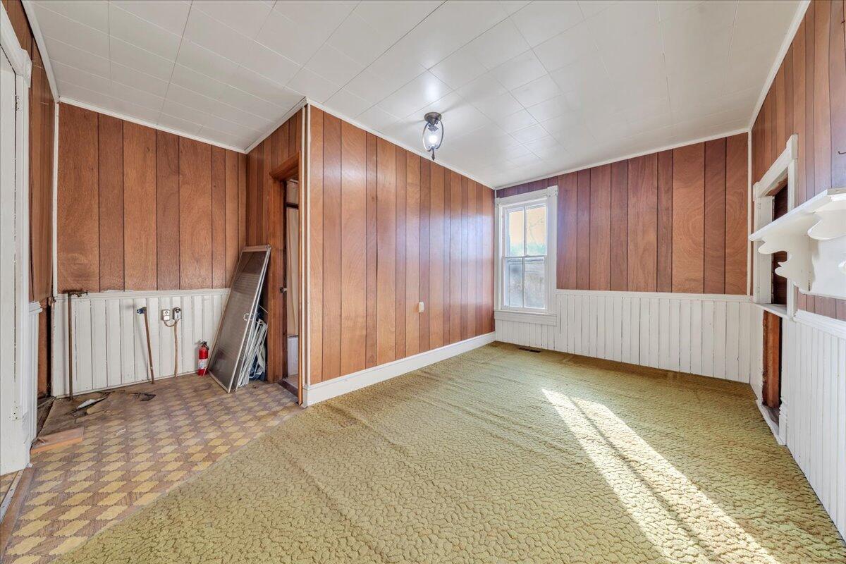 5402 Roanoke RD